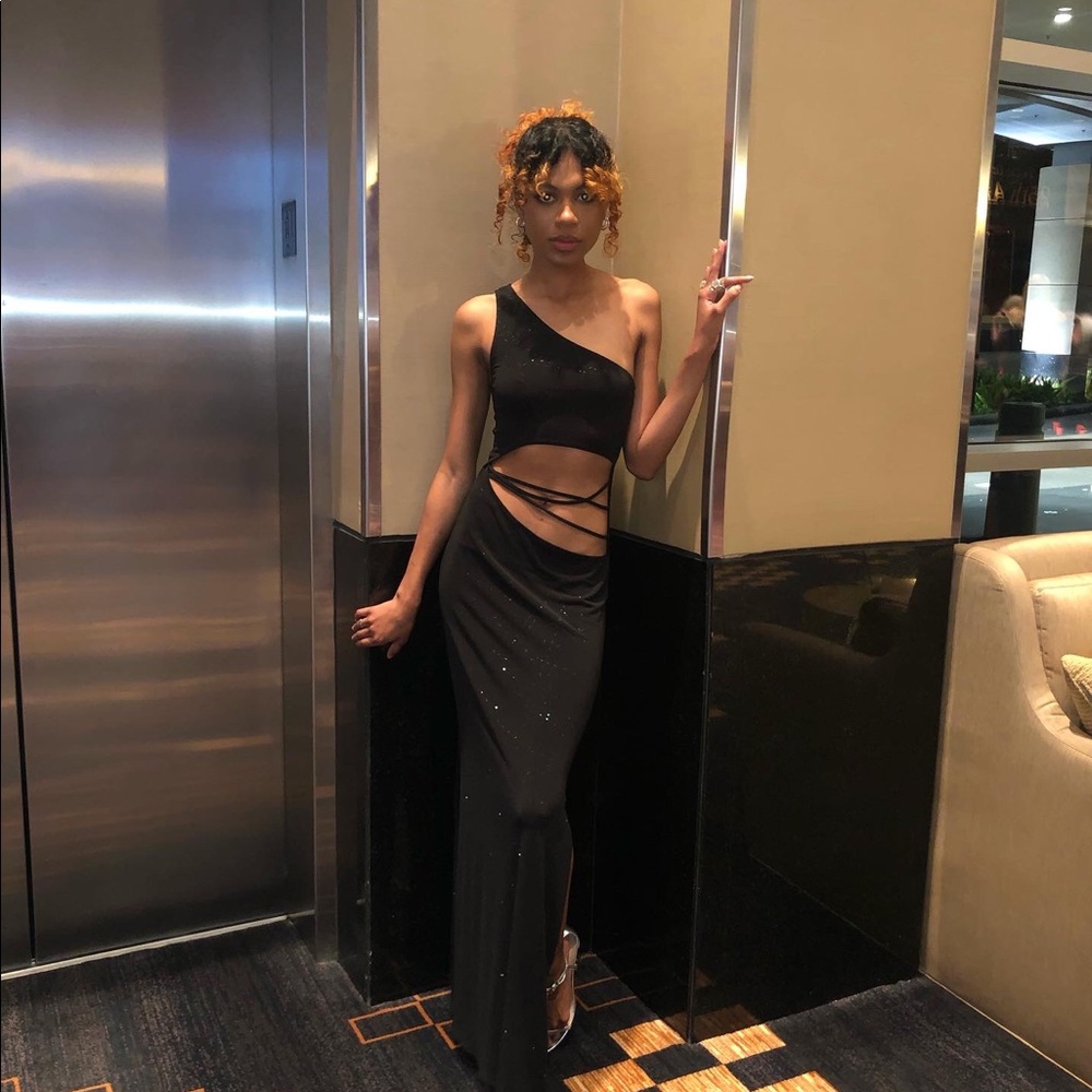 floor length one shoulder dress